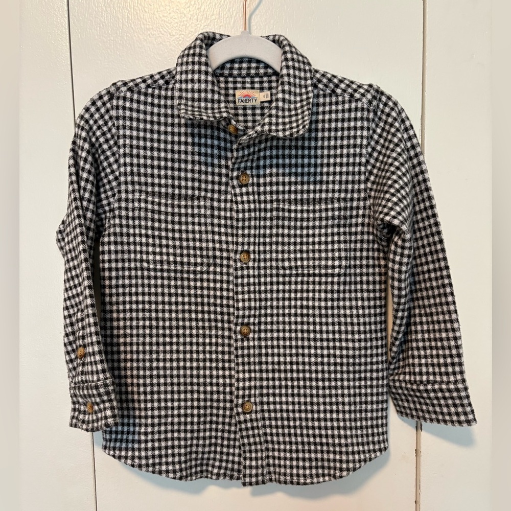 Faherty  Kids Legend™ Sweater Shirt black white gingham button down, Size 6, EUC